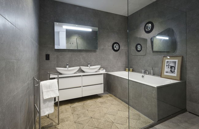 Unit 6 - Colorful Smart Home Triplex Private Garden & Parking - Foto 19