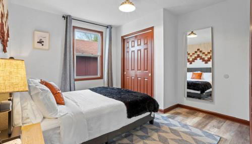 Renovated 5BR 2BA AC Quiet Retreat Home - Foto 5