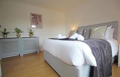 Queens Road - Luxury Spacious Home in Chester - Photo 48