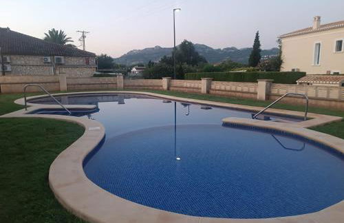 DENIA Playa Santa Ana Adosados - Cómodo apartamento con Piscina, Terraza y Parking, a 2 minutos de la playa - Photo 23