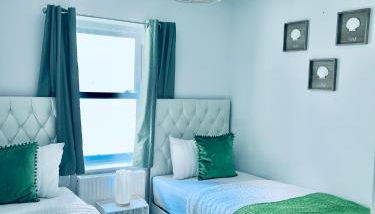 Dover Ferry Apartments x 2 Sleeps 10 with parking and castle views - Foto 4