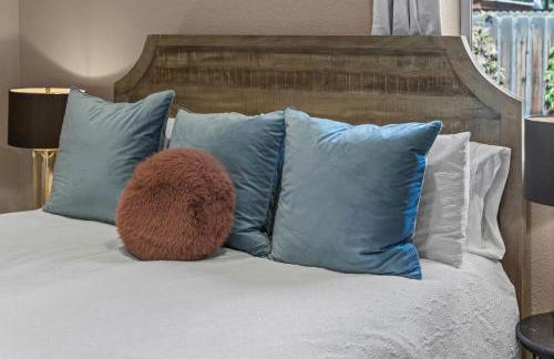 Stylish Church Conversion Walk to LoHi - Foto 30