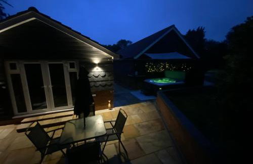 Luxury Woodlands Retreat, Countryside By The Coast - Photo 5