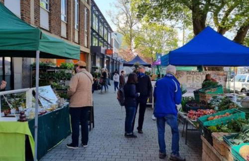 Walnut Flats-F3, 1-Bedroom with Stunning Garden View, AC, Parking, Netflix, WIFI - Close to Oxford, Bicester & Blenheim Palace - Foto 24