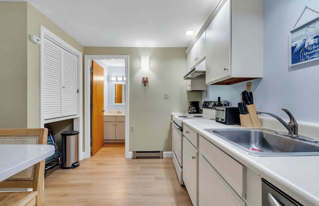 All is Wells Incredible Location! Walk to Beach - Photo 11