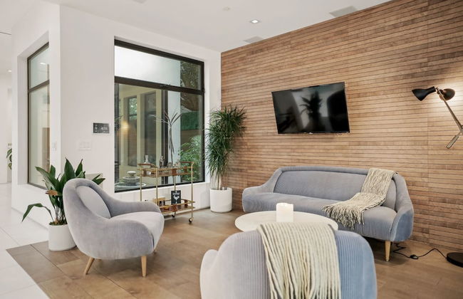 Crescent Heights - Photo 31