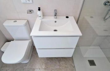 Seafront House,Sea Views,Pool and BBQ, Airport 10 mns - Photo 68