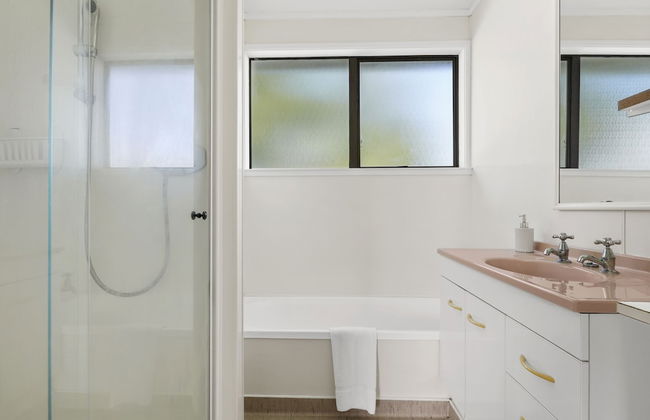 Family 3BR Home with Netflix&Fenced Yard - Foto 23