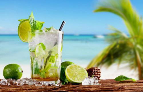 Off-grid Luxury Villa with Tikibar by the pool. - Photo 53