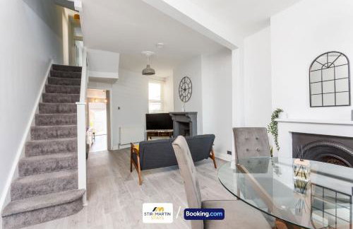 Comfy 3bed House By StirkMartin Stays Short Lets & Serviced Accommodation Cardiff With Free Parking & 8mins to City Centre - Foto 15