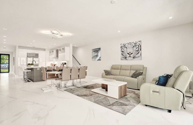 4BR w htd Pool Walk to Las Olas 5mins to Beach - Foto 5