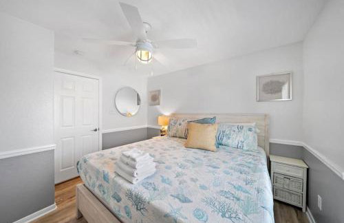 Beach Cottage with Soaking Pool and Outdoor Oasis - Foto 14