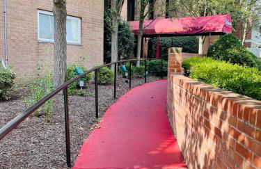 Large 2BR2BA Apartment Ideal for Long Stays - Foto 17