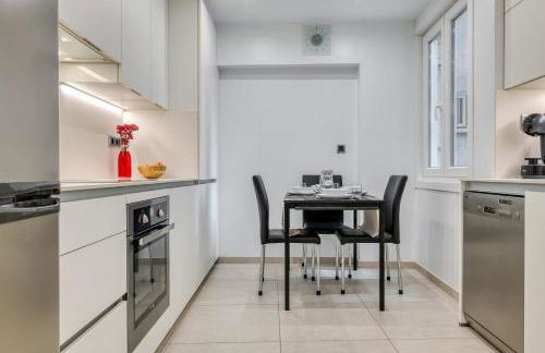 Buena ubicación y plaza de garaje - Foto 6