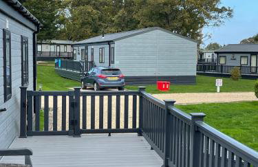 Elegant Lodge in Peaceful Holiday Resort - Photo 42