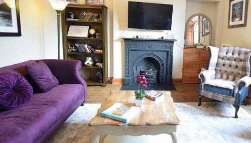 JOIVY Gorgeous Two Bedroom Apartment With Castle Views - Foto 2