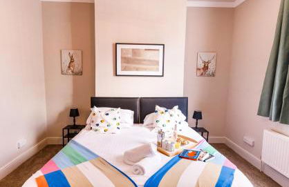 Spacious 4Bed Parking & Wi-Fi - Contractor Stays - Foto 1