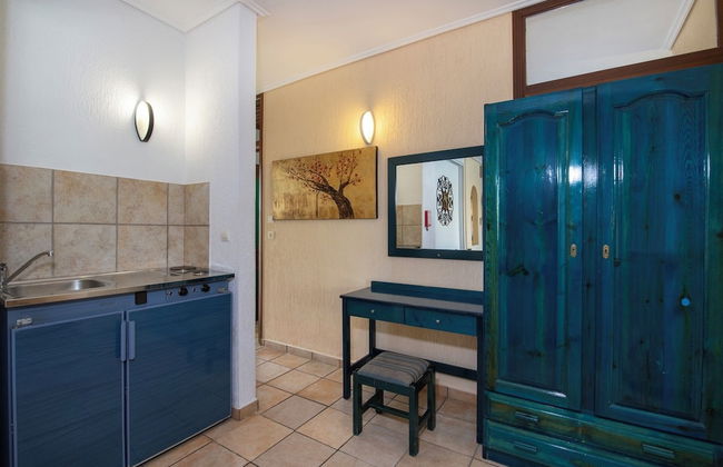 Hotel Castle Suites - Photo 23