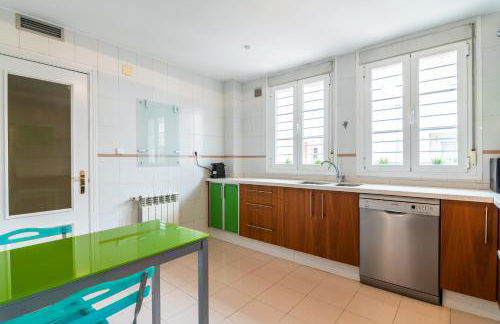 tuGuest Grisolia House - Free parking - Foto 24