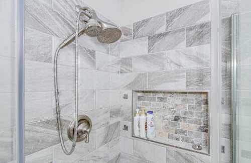 Peaceful Lake George Getaway - 3 Mi to Beach! - Foto 20