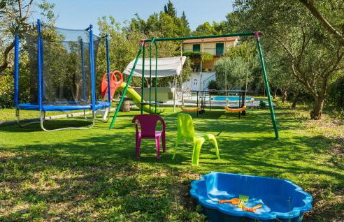 Four-Bedroom Holiday Home Kucice With A Fireplace 09 - Photo 5