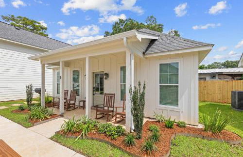 New Breezy Cottage - King Bed - Mini-Golf - Park - Foto 41