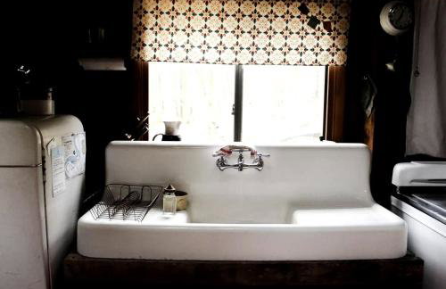 Rustic Cabin Retreat on the Ten Mile River in Narrowsburg, New York - Foto 15