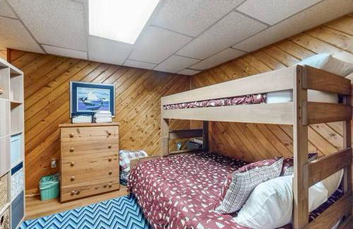 Cozy Log Cabin Near Ski Area and Lake including Hot Tub - Foto 23