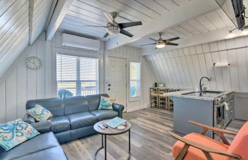 2 Blocks to Surfside Beach A-Frame Home with Deck - Photo 4