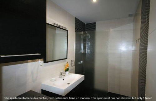 Ático en la Gran Vía con Terraza al Palacio Real - Foto 12