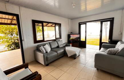 Casa em Itapema pé na areia, de frente ao mar - Foto 18