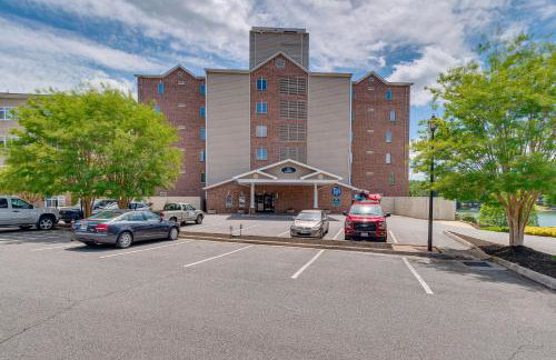 Community Pools and Beach Smith Mountain Lake Condo - Foto 41