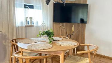 Domek na korcie - Foto 2