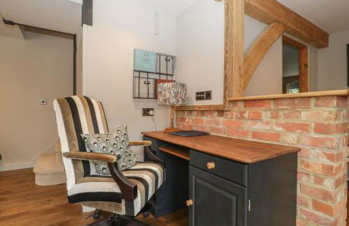 The Courtyard - Hilltop Barn - Photo 7