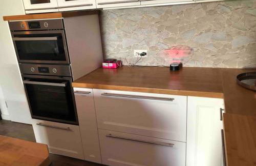 Stylisches Maybach Appartement mit Terrasse für 5 Personen, 5 Betten, große Kochinsel, Homeoffice mit 250Mbit WLAN - Foto 51