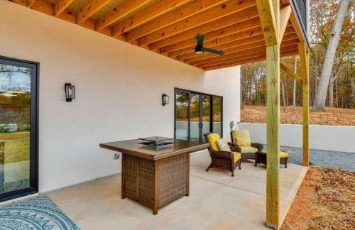 The Flat - A Lake View Retreat with Dock Access - Foto 24