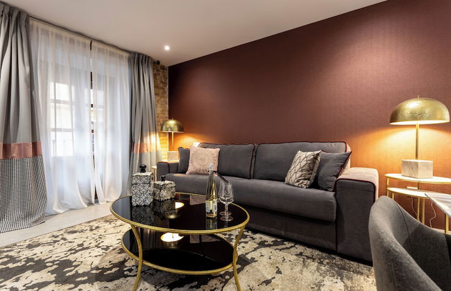 BIBO SUITES PLAZA NUEVA - Photo 41