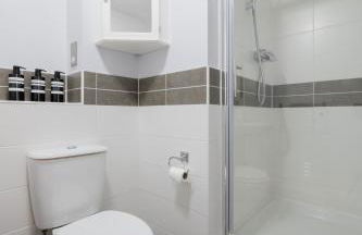 Luxury 2-bedroom 2-bathroom city centre apartment - Foto 16