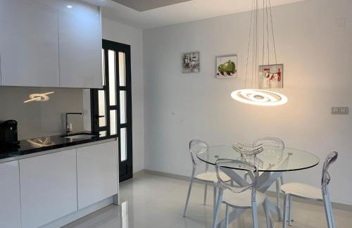 Playa Elisa Costa 819 - Pool view 400m from Mil Palmeras beach - Foto 4