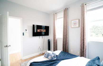 Stylish 5BR DC Retreat Backyard Free Parking - Foto 54