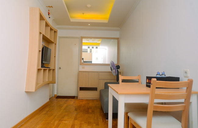 Comfy and Beautiful 2BR Menteng Square Apartment - Foto 18