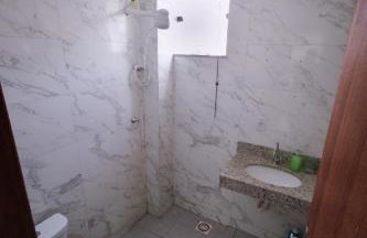 Apartamento com piscina - Foto 14