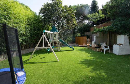 2 Private Abodes in One Magnificent Villa! - Foto 39