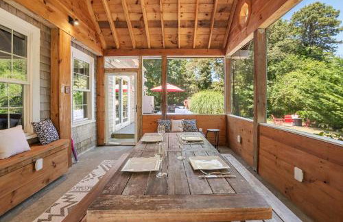 Stellar Home with Hot Tub & Movie Room - Foto 5