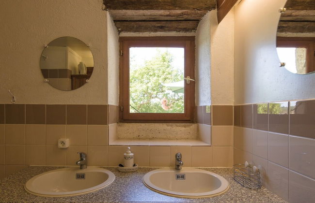 Farmhouse With Private Pool, Large Garden and Playground - Foto 53