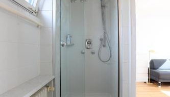 Relaxing 140m2 Holiday Home South of Munich - 25 Min to Center - Fully Equipped - Foto 3, towels, Shower