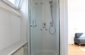 Relaxing 140m2 Holiday Home South of Munich - 25 Min to Center - Fully Equipped - Foto 7