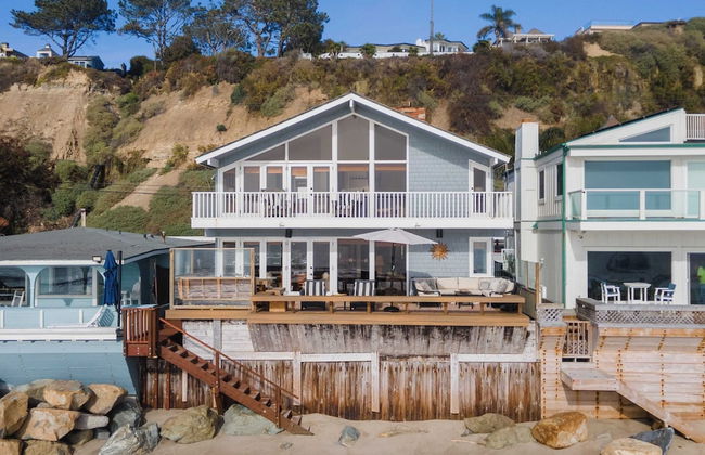 Unbeatable Beachfront Bliss w/ Ocean Views, Luxe Interiors & Patio Beach Road - Foto 46