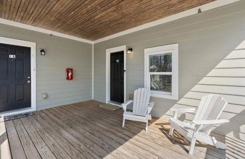 *NEW* Charm on Church ~ Cozy, Modern, Downtown Apt - Foto 38