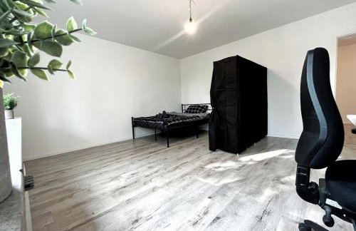 HolidayHome Aparments I Spaceous Room in BER-Reinickendorf, 1 Min. to Metro Station - Foto 4